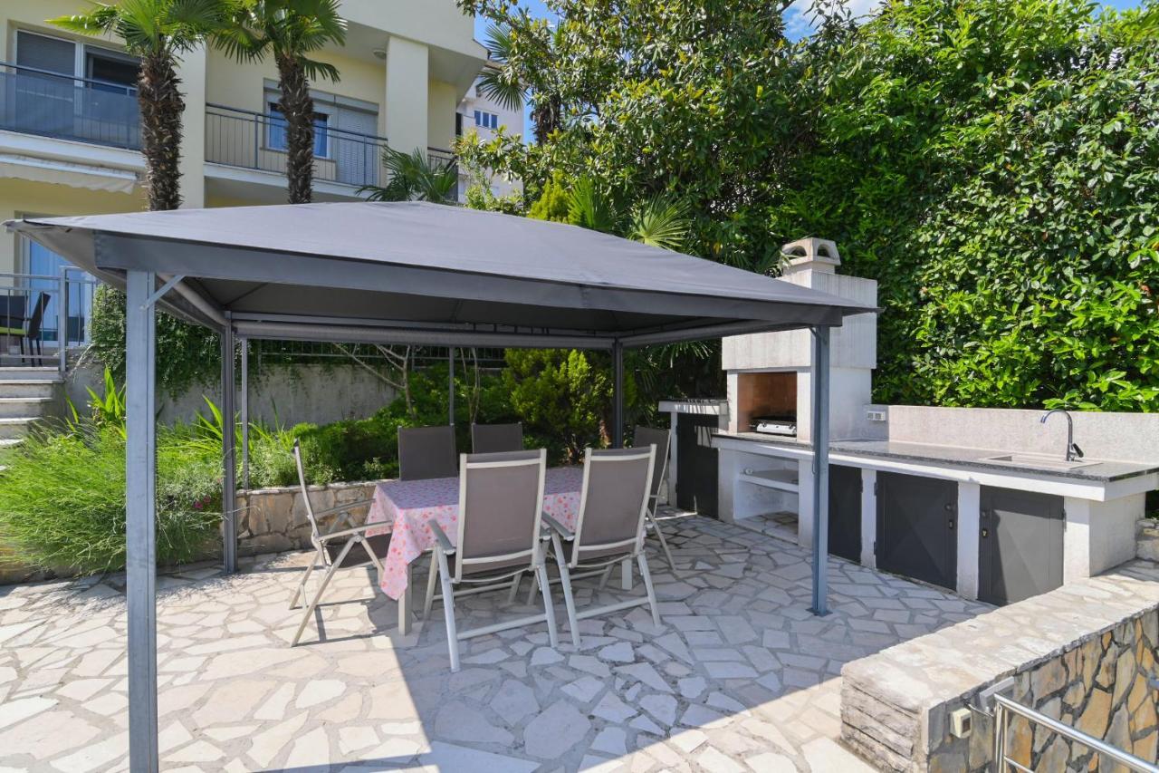 A2 Grozic Apartman *
