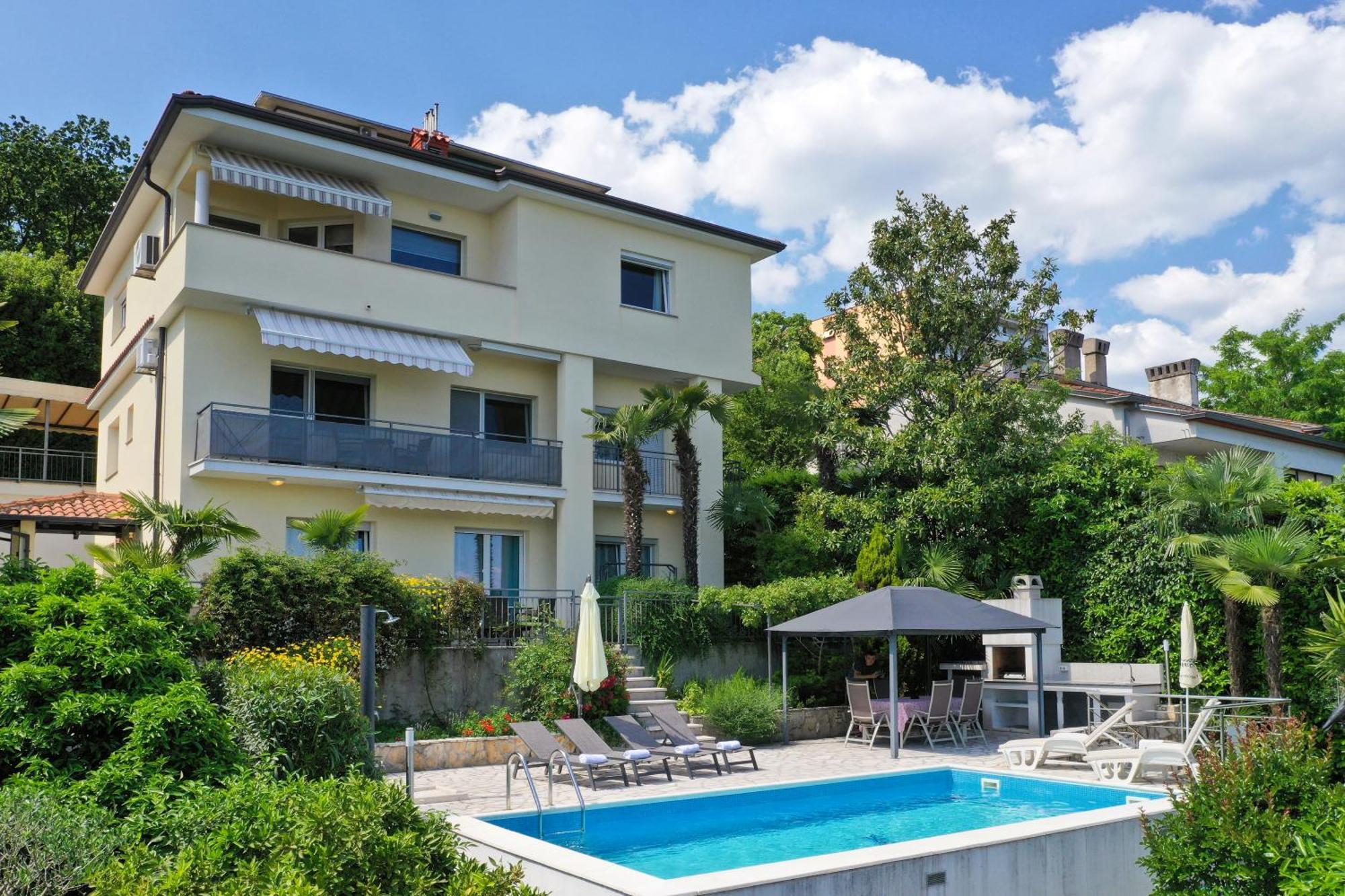 Apartman A2 Grozic *